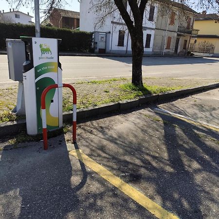 Appartamento Sofia In Zona Residenziale Strategica Wifi Gratuito Carbonara al Ticino Екстер'єр фото